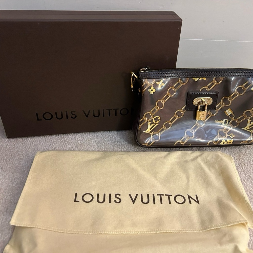NWT Louis Vuitton Limited Edition Brown Monogram Charms Pochette